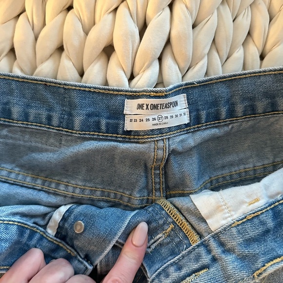 One teaspoon bandit Jean shorts - Picture 3 of 4